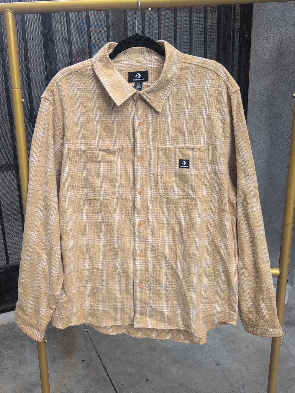 Men's Converse Beige Holiday Plaid Button-down Warm Shirt Size Medium NWOT